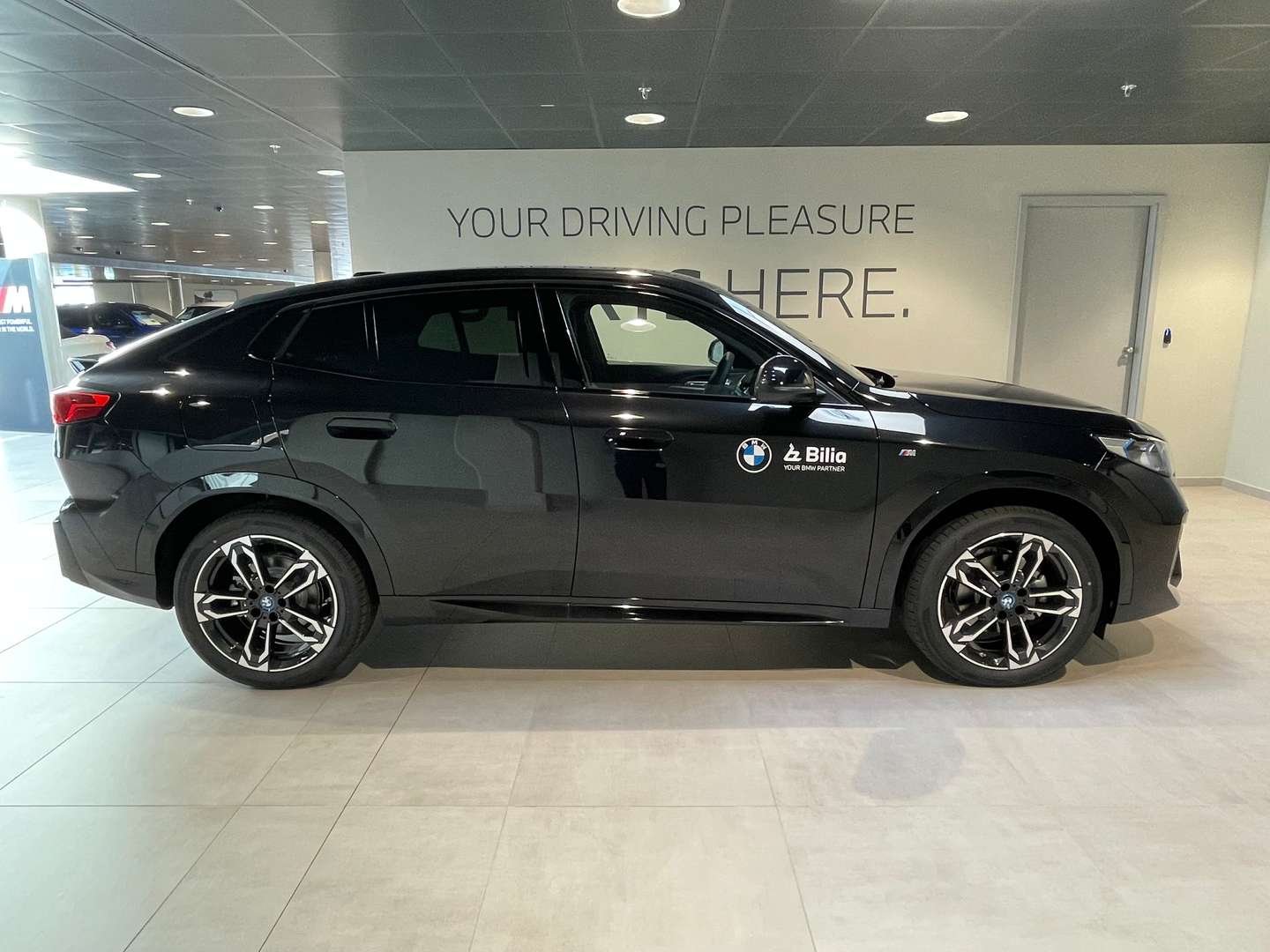 BMW IX2 EDrive20 - 2025 - Joinsteer - #3