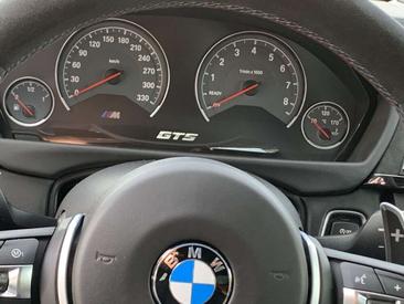 BMW Série 4 M4 GTS — photo 20