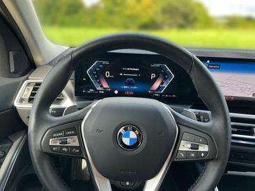 BMW Série 3 Touring 318d — photo 8