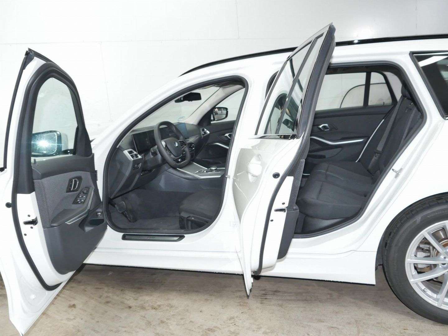 BMW Série 3 Touring Luxury 320d XDrive - 2024 - Joinsteer - #5