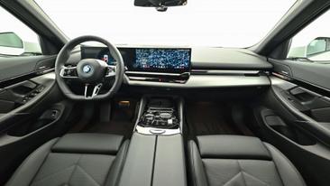 BMW Série 5 530e — photo 15