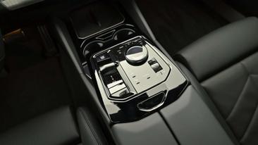 BMW Série 5 530e — photo 18