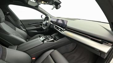 BMW Série 5 530e — photo 27