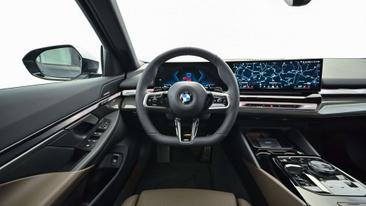 BMW Série 5 520d XDrive — photo 13