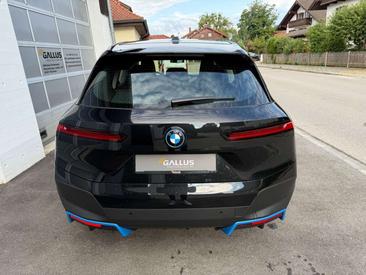 BMW IX Driving Professional XDrive40 — photo 7