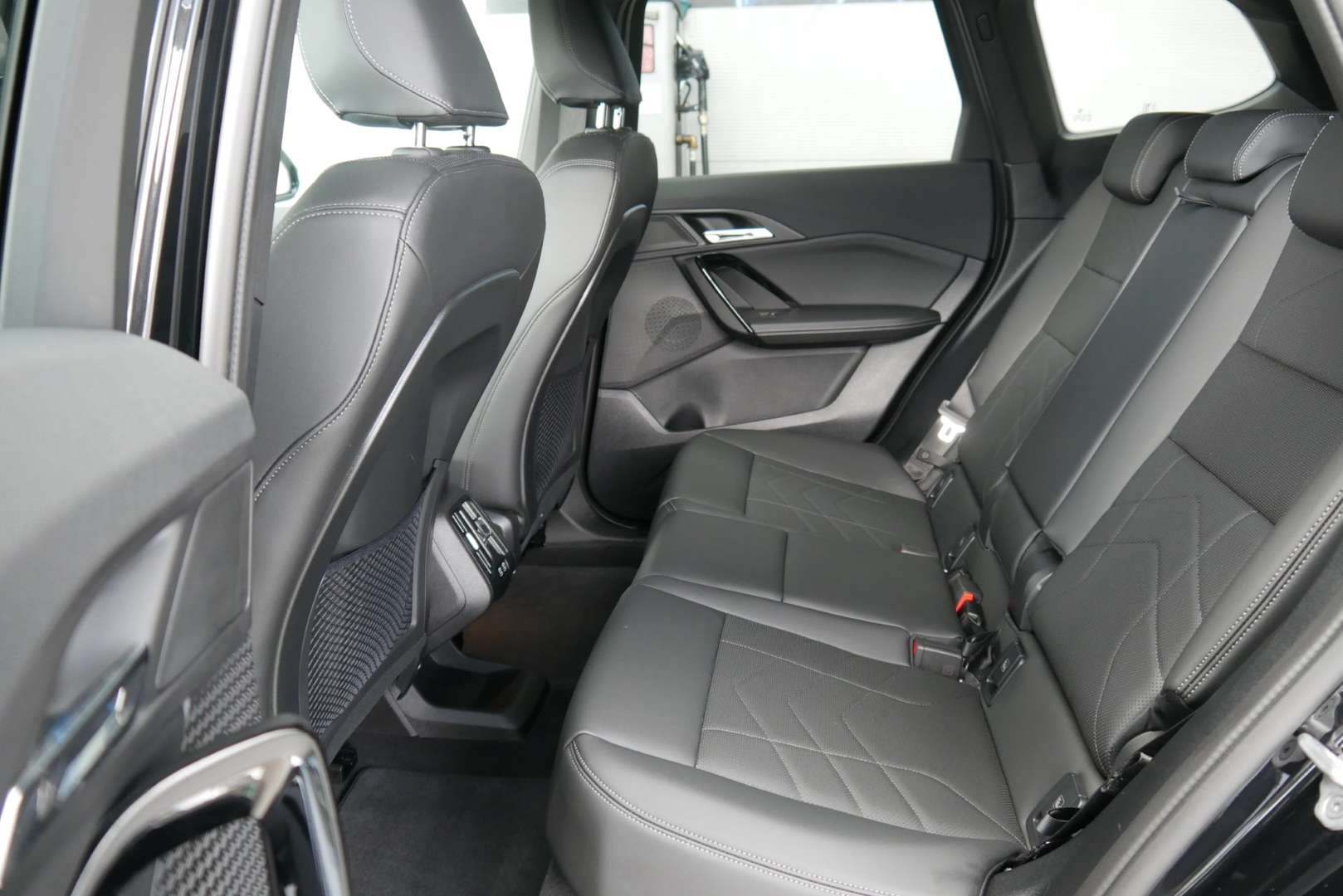 BMW IX1 XDrive30 - 2024 - Joinsteer - #6