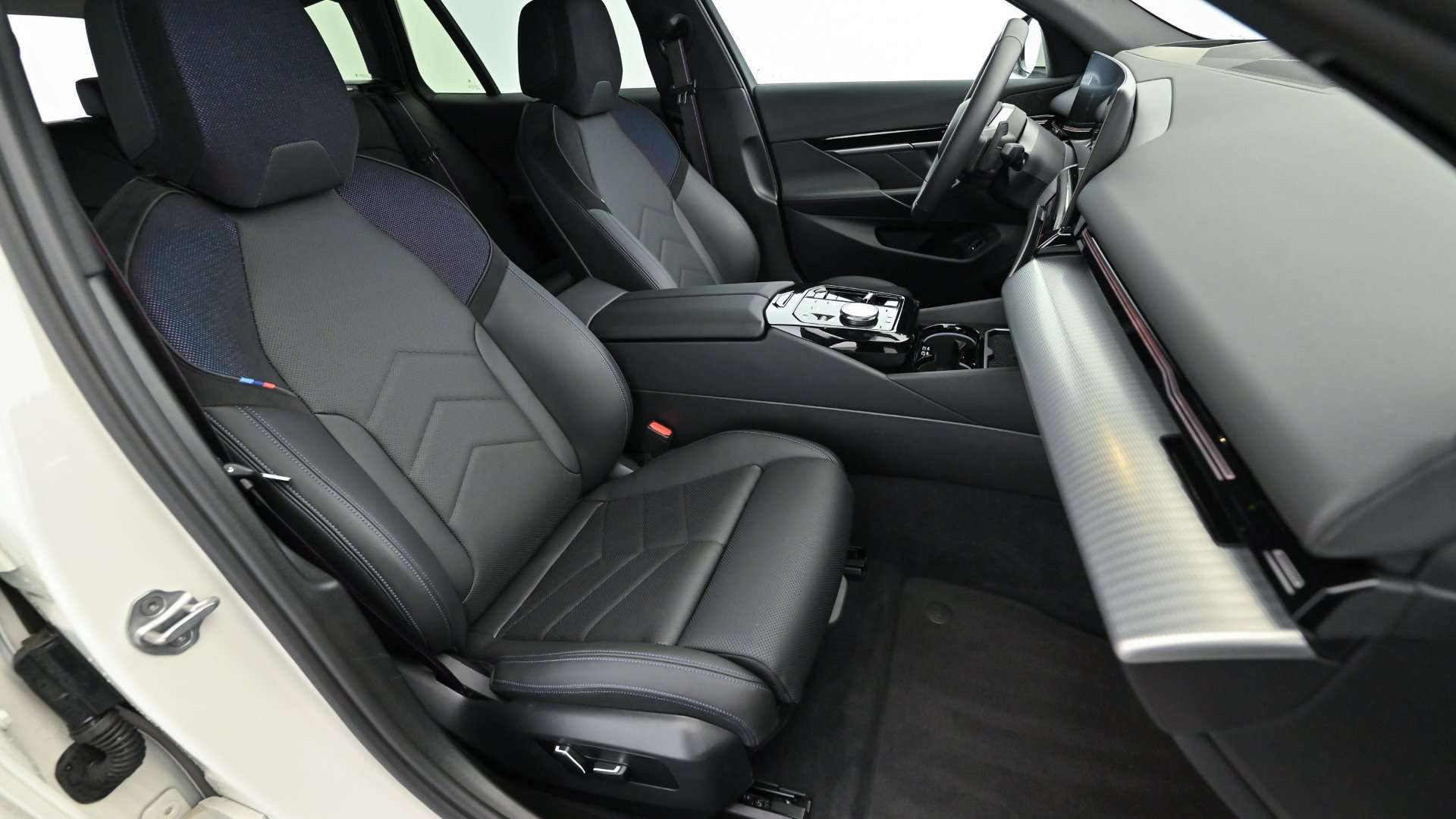 BMW Série 5 530e XDrive - 2024 - Joinsteer - #25