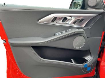 BMW XM Prof. 50e — photo 8