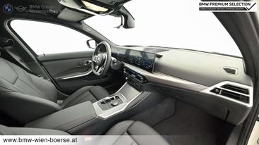 BMW Série 3 330e XDrive — photo 24