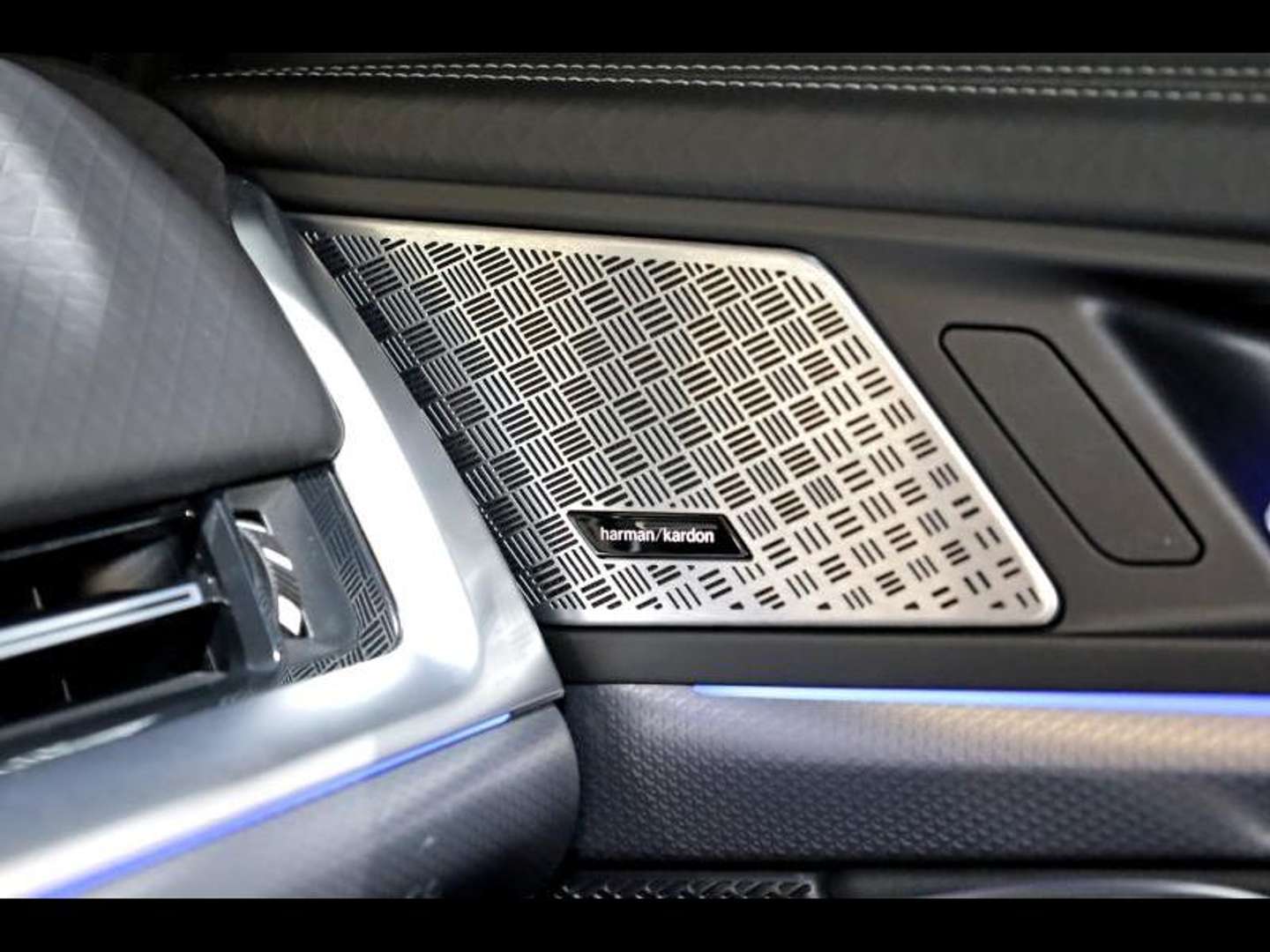 BMW IX2 M Sport EDrive20 - 2024 - Joinsteer - #15