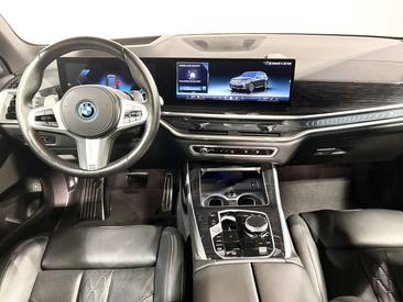 BMW X5 XDrive50e — photo 9