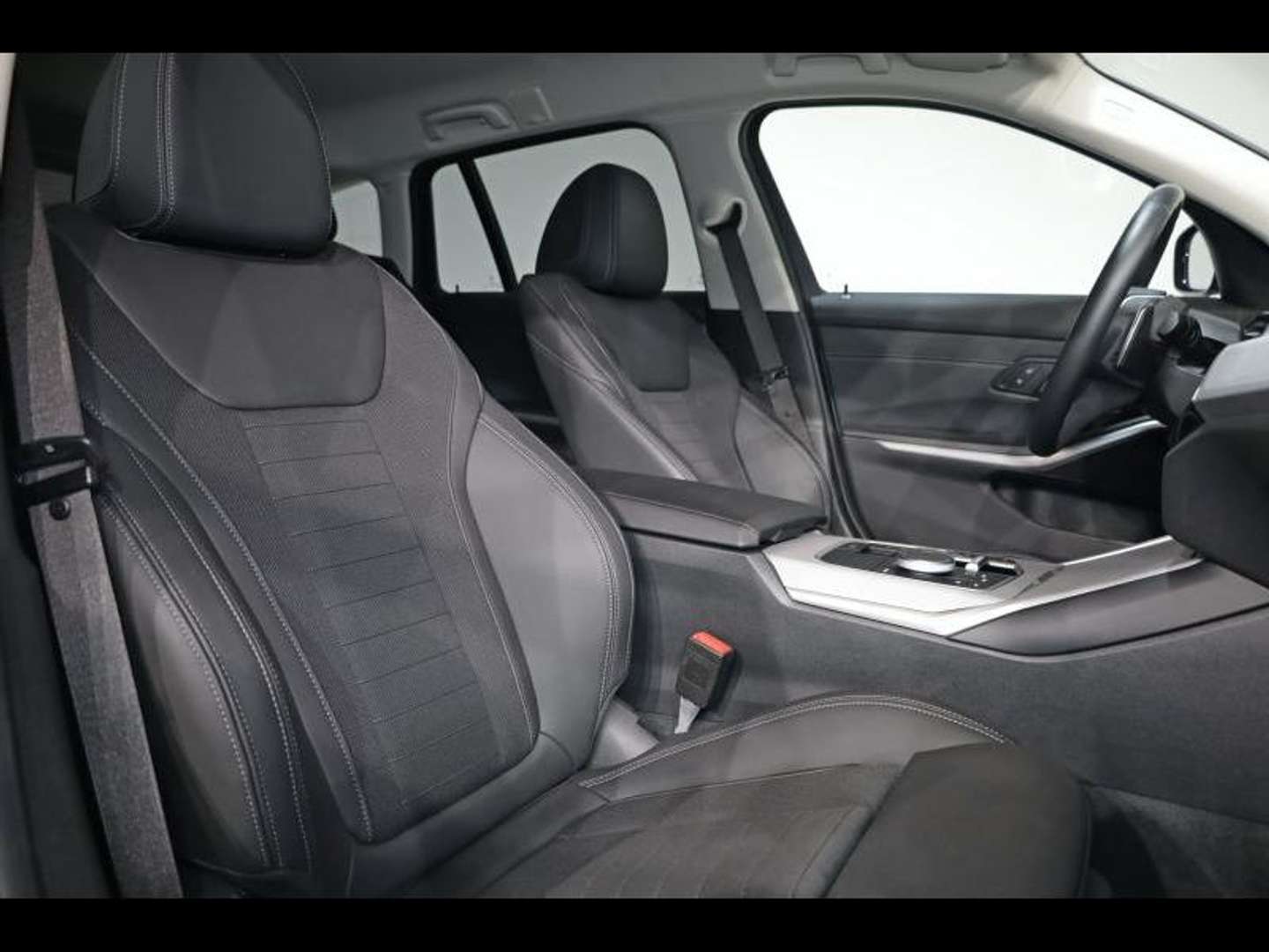 BMW Série 3 Touring 318i - 2023 - Joinsteer - #13