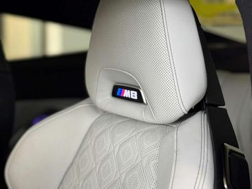 BMW M8 Competition — photo 17