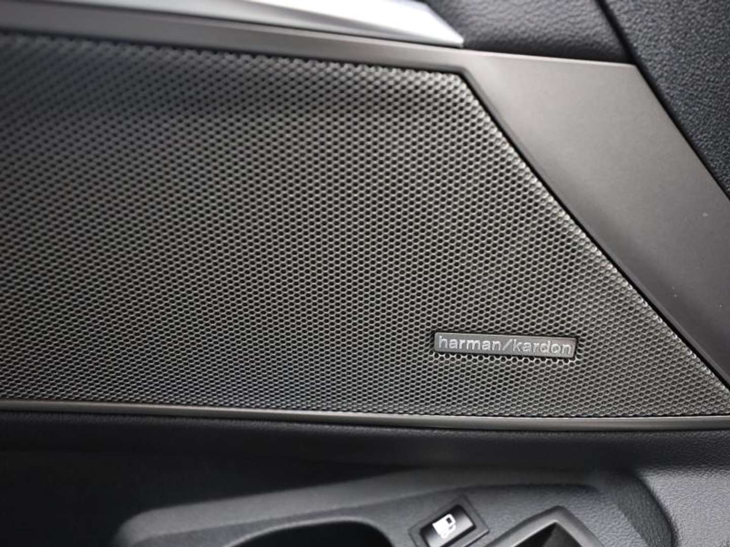 BMW Série 3 M Sport 330d - 2024 - Joinsteer - #17