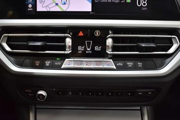 BMW Série 3 330e XDrive — photo 13