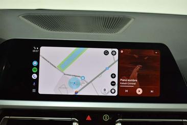 BMW Série 3 330e XDrive — photo 24