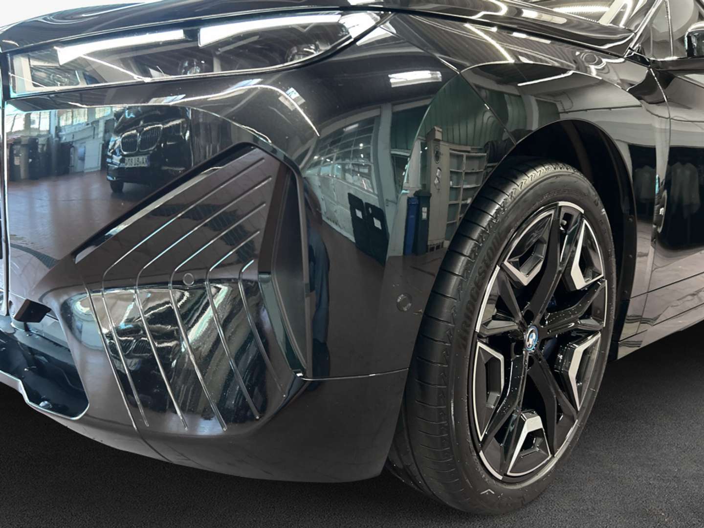 BMW IX XDrive40 - 2023 - Joinsteer - #5