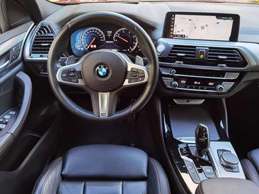 BMW X4 M40d — photo 16
