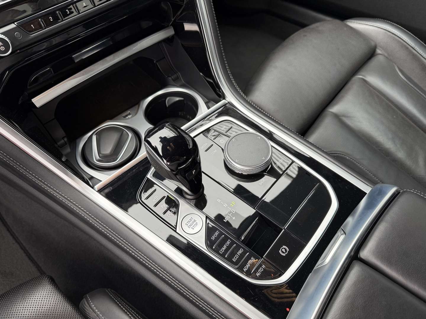 BMW Série 8 Coupé Noir M850i XDrive - 2022 - Joinsteer - #15