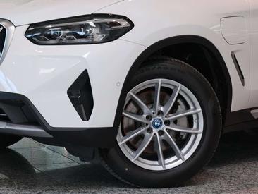 BMW X3 XDrive30e — photo 12