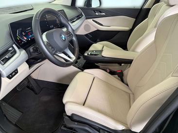 BMW 218d Active Tourer Leder 218d — photo 11