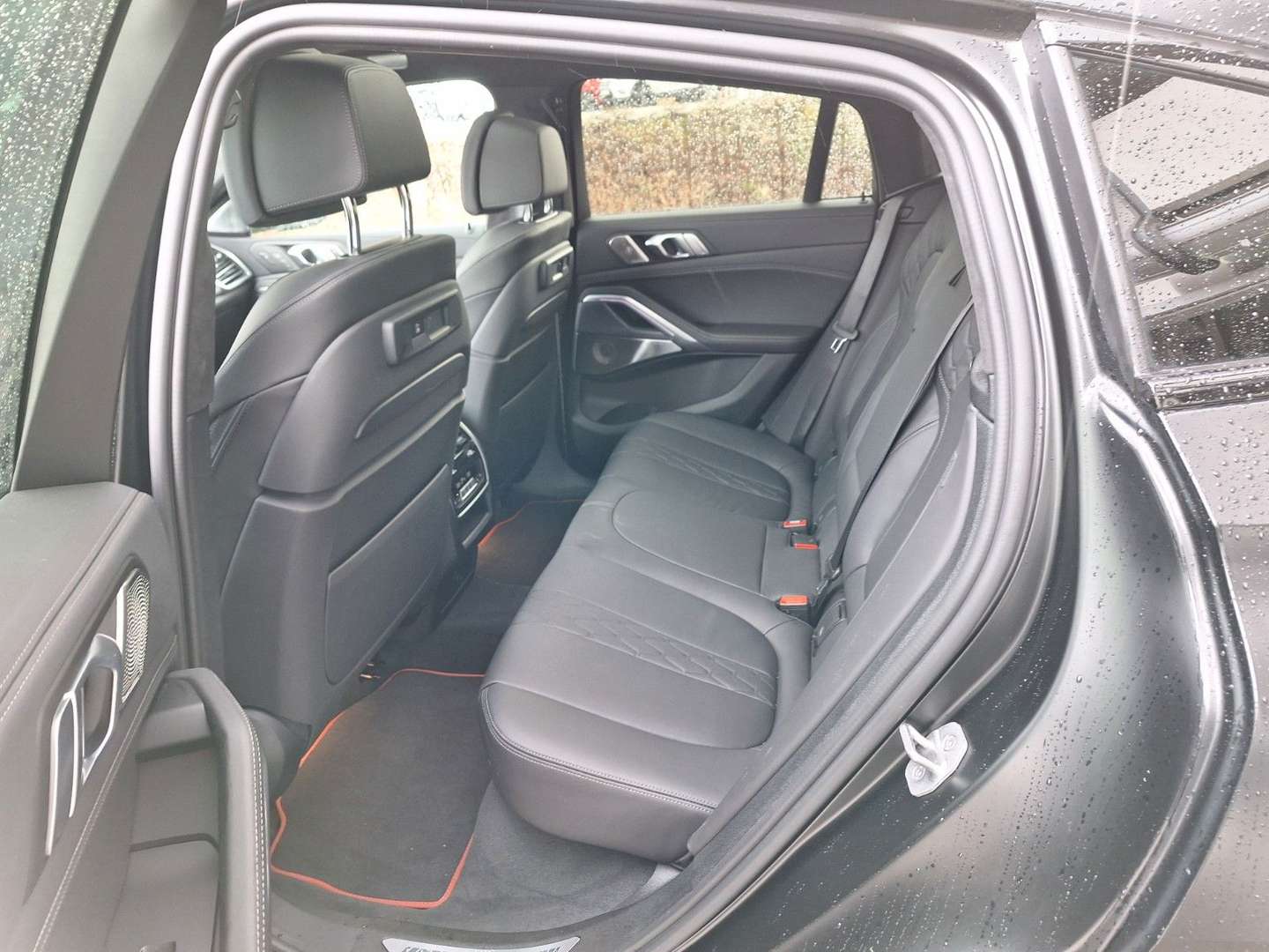 BMW X6 M50 Black Vermilion M50 I - 2022 - Joinsteer - #15