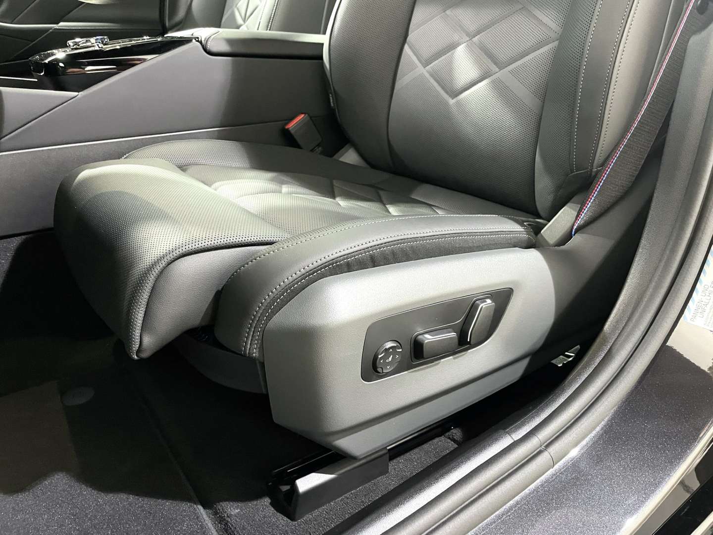 BMW Série 5 550e XDrive - 2025 - Joinsteer - #5