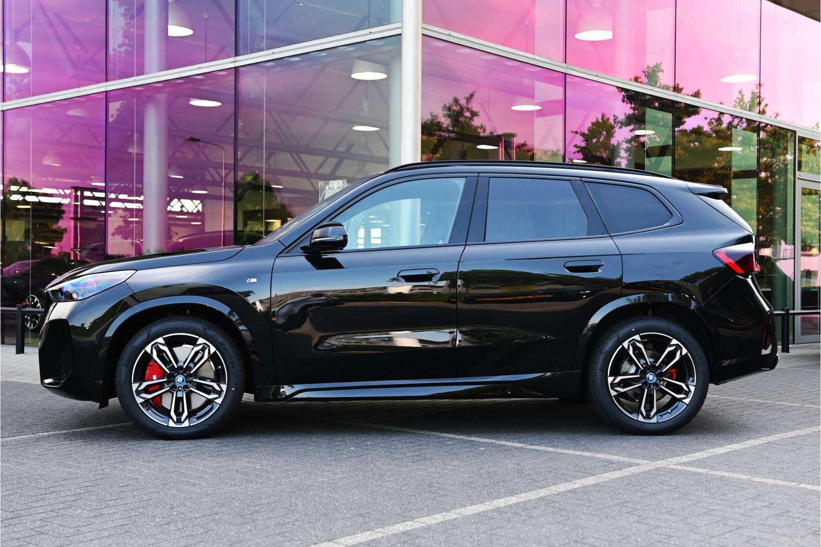 BMW IX1 M Sport EDrive20 - 2025 - Joinsteer - #4