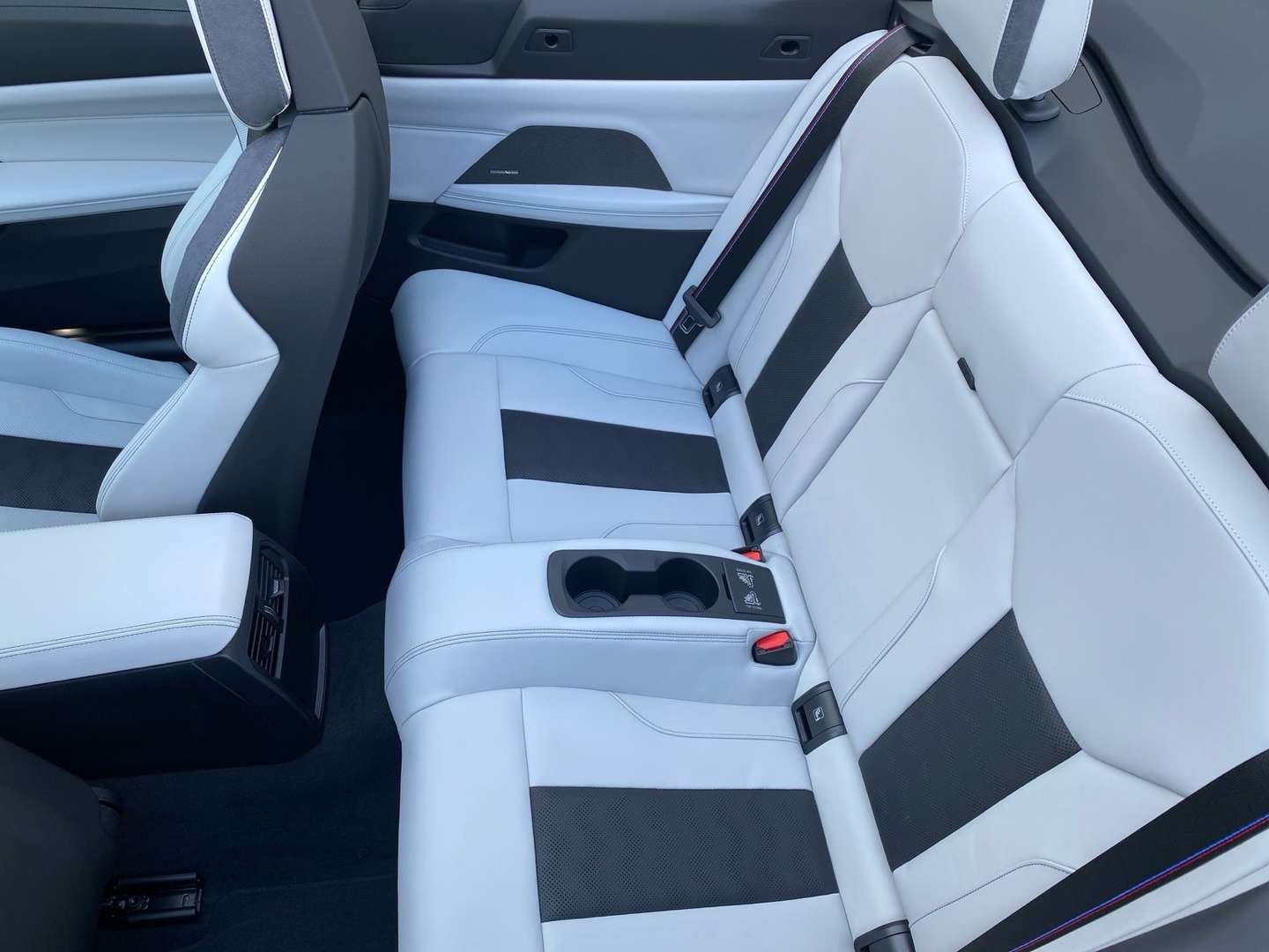 BMW M4 Cabriolet Competition - 2025 - Joinsteer - #11