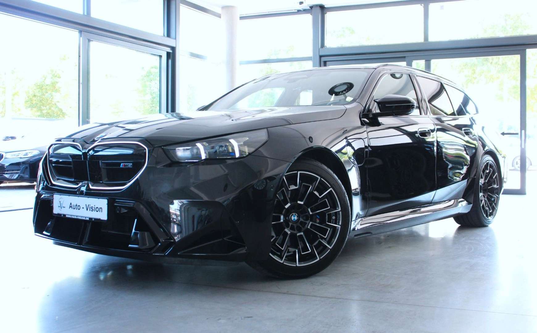 BMW M5 Touring M Sport M5 - 2025 - Joinsteer - #1