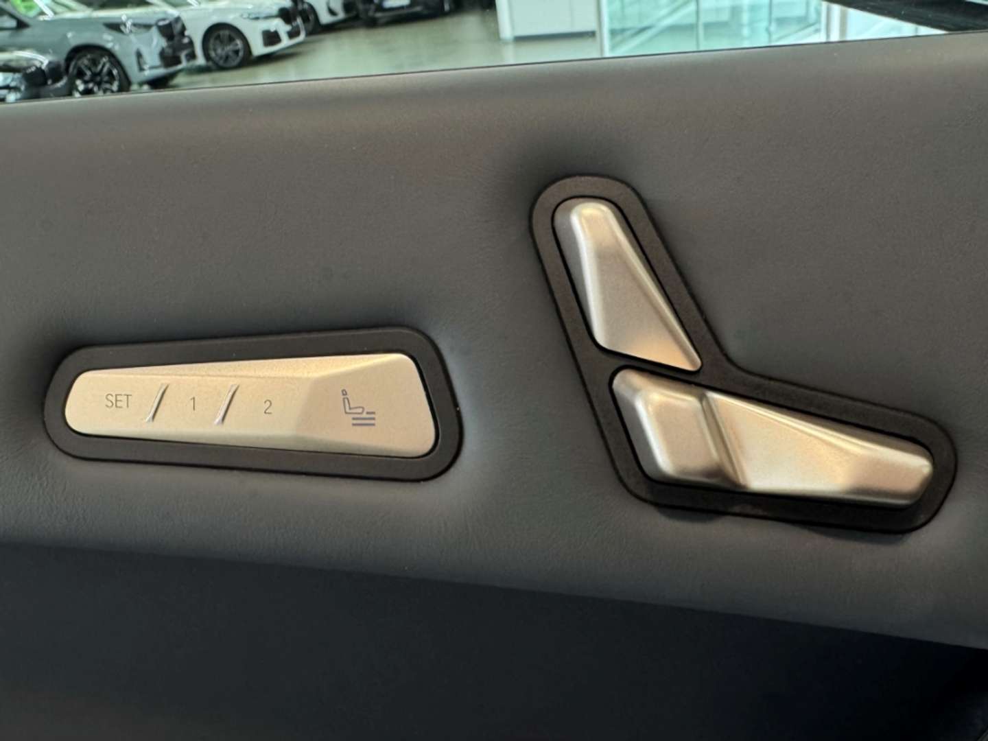 BMW IX M60 Luxe Électrique - 2023 - Joinsteer - #8