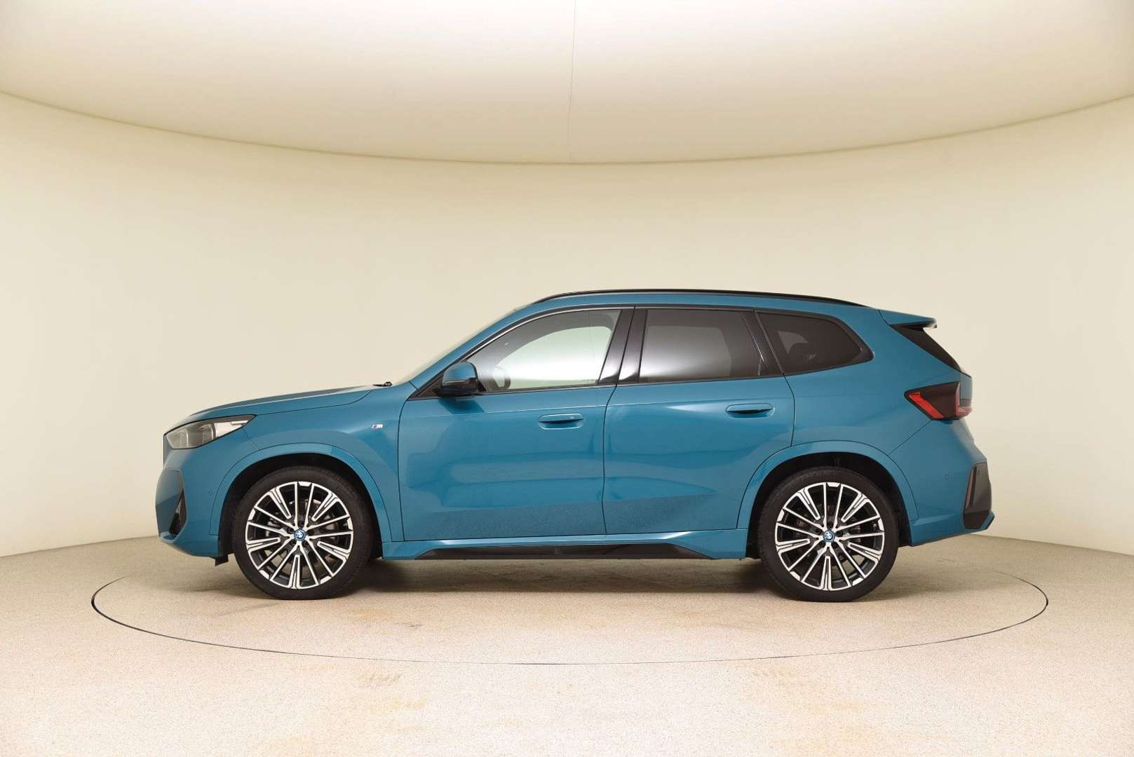 BMW IX1 M-Sport XDrive30 - 2023 - Joinsteer - #2