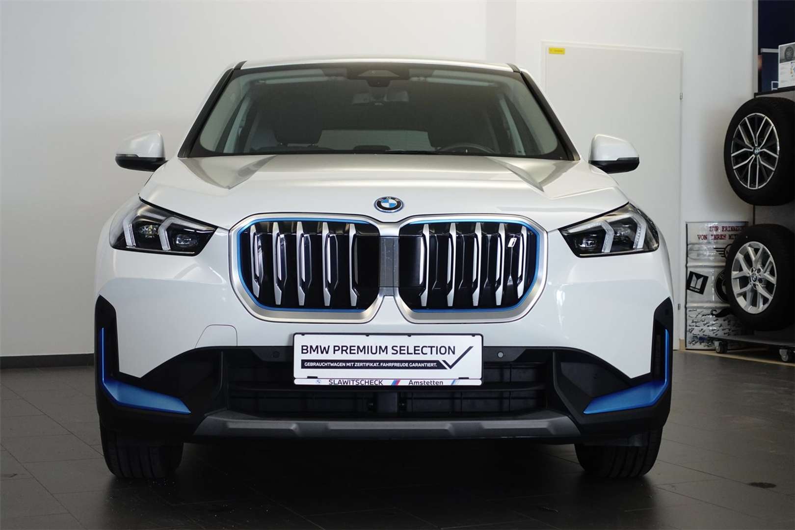 BMW IX1 XDrive30 - 2023 - Joinsteer - #2