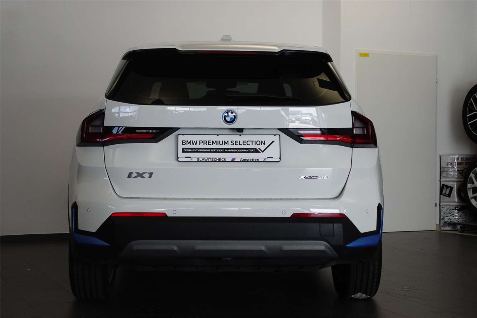 BMW IX1 XDrive30 - 2023 - Joinsteer - #4