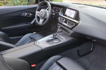 BMW Z4 M40i — photo 10