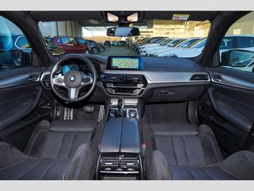 BMW Série 5 M Sport 520i — photo 10