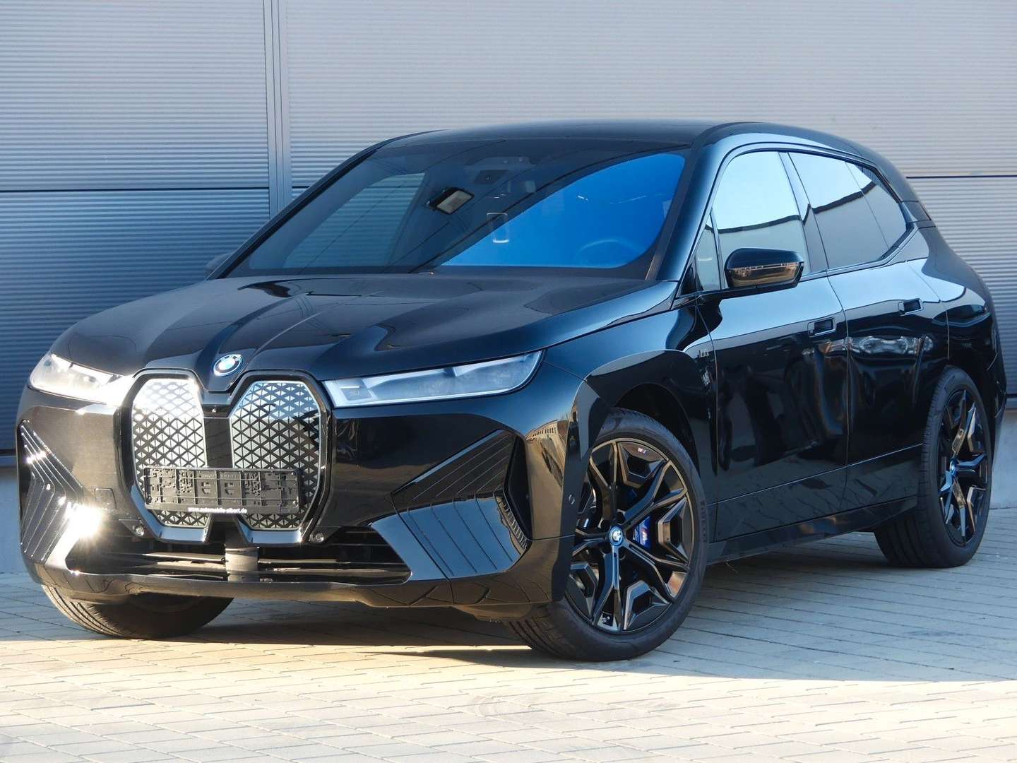 BMW IX M60 B&W Électrique - 2022 - Joinsteer - #3