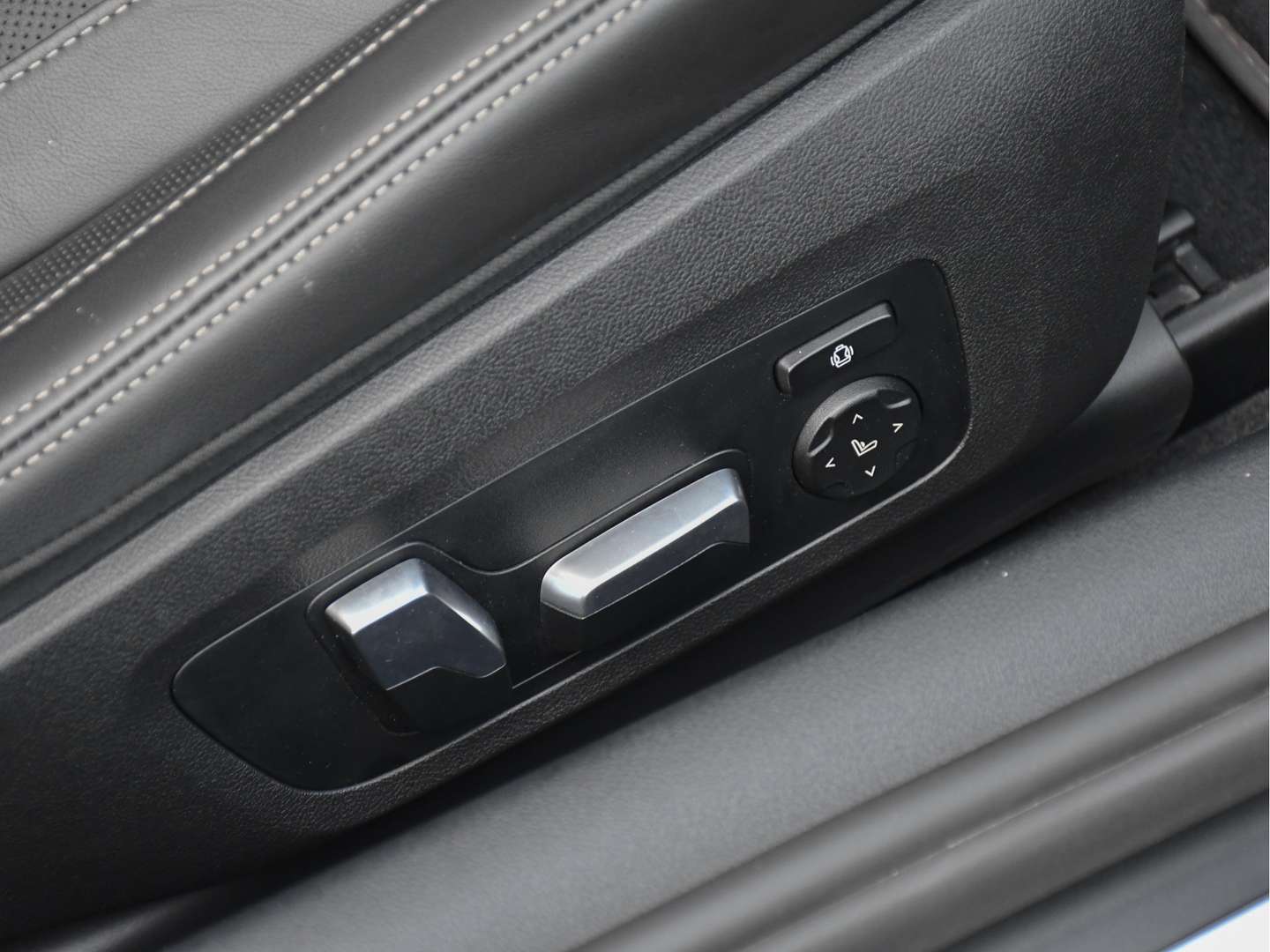 BMW Série 8 High Executive M850i XDrive - 2018 - Joinsteer - #39