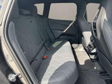 BMW IX M60 XDrive — photo 17