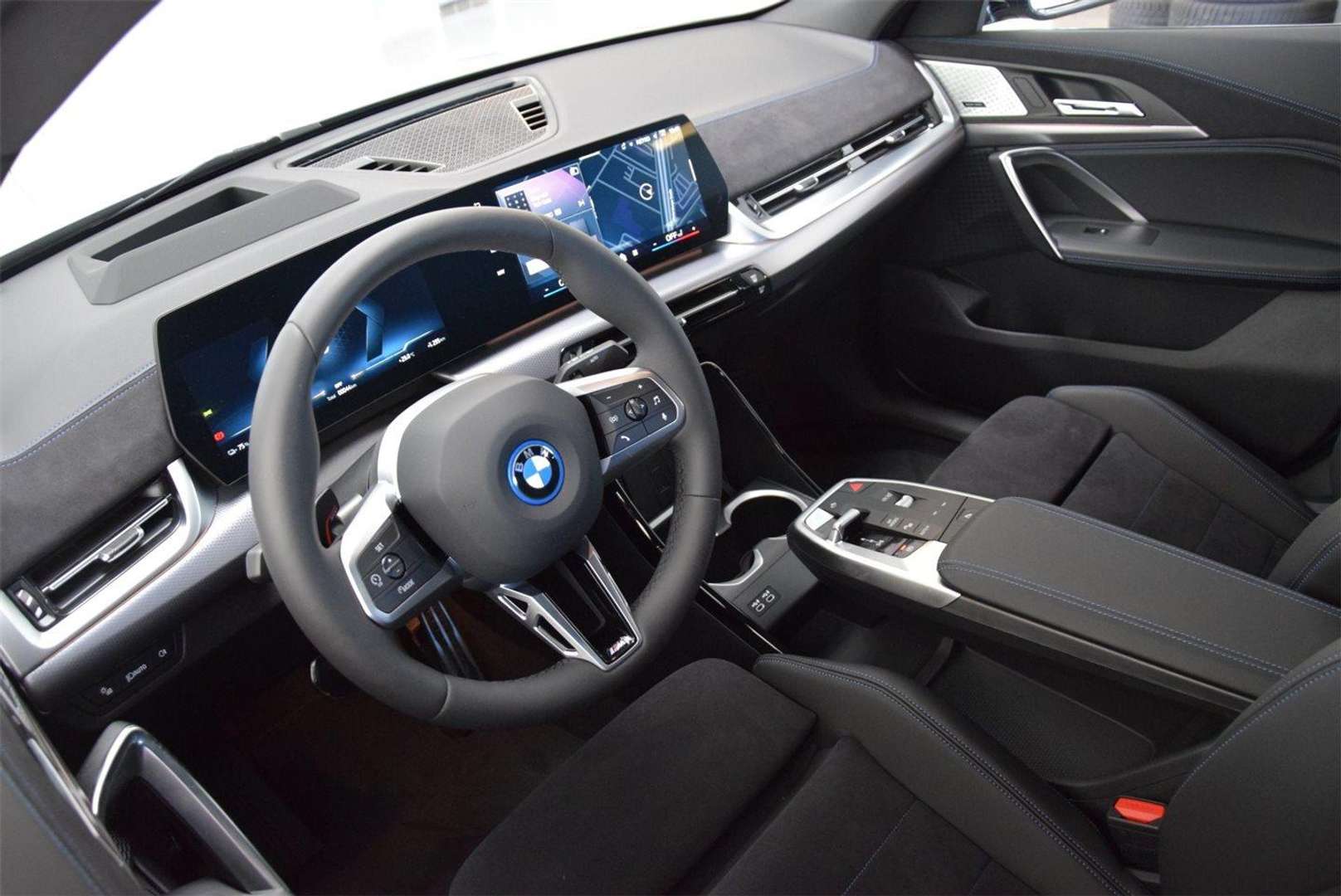 BMW IX2 XDrive30 - 2024 - Joinsteer - #9