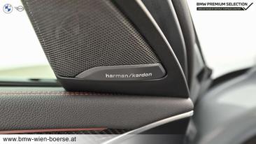 BMW X4 XDrive30d — photo 17