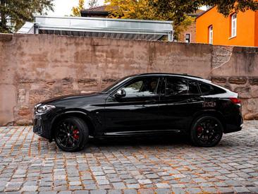 BMW X4 M Sport 2.0d — photo 8