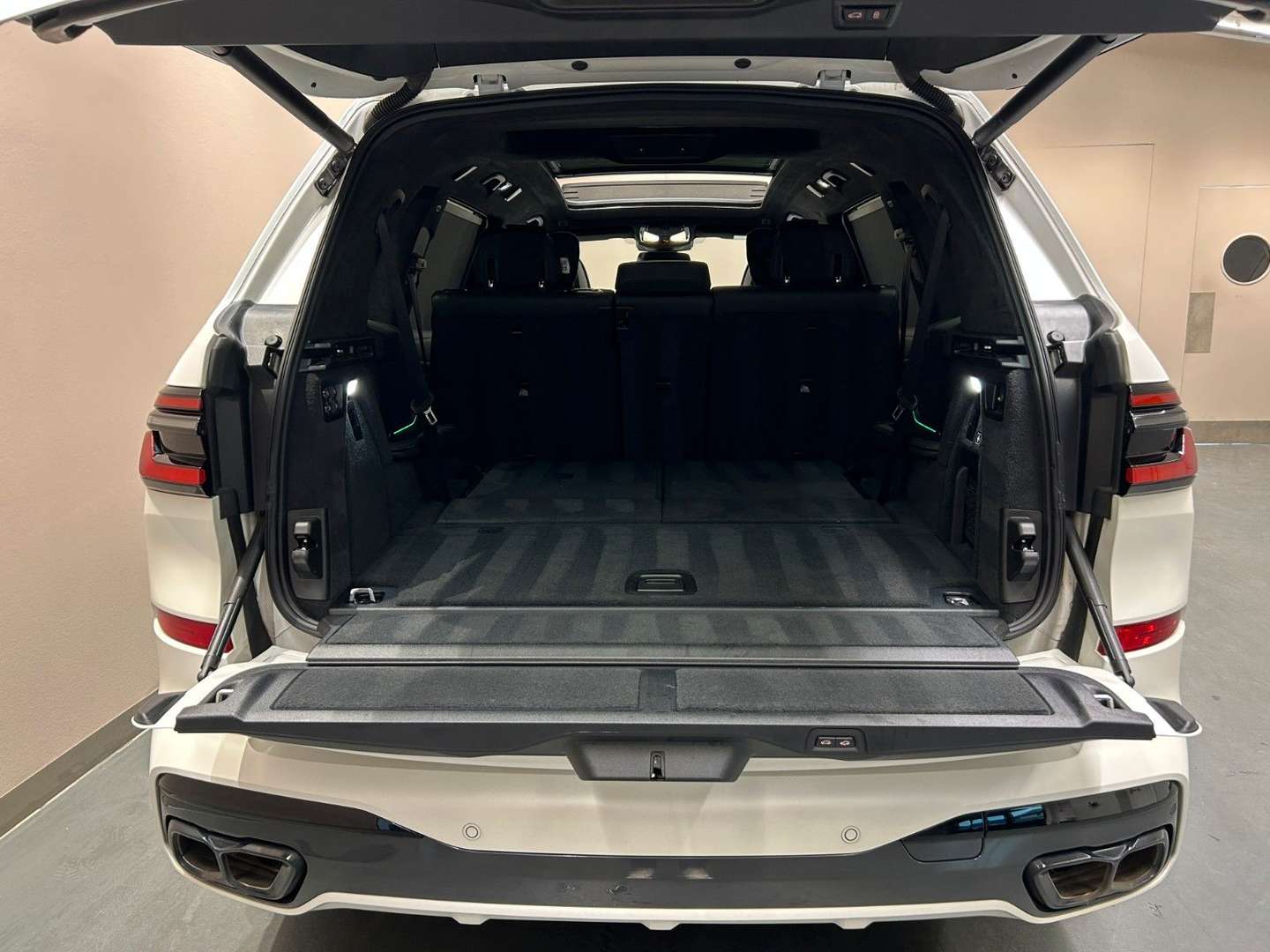 BMW X7 Exklusive M60 - 2023 - Joinsteer - #16