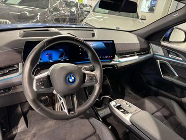 BMW IX2 XDrive30 — photo 15