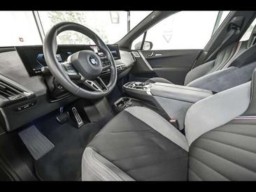 BMW IX XDrive60 — photo 2