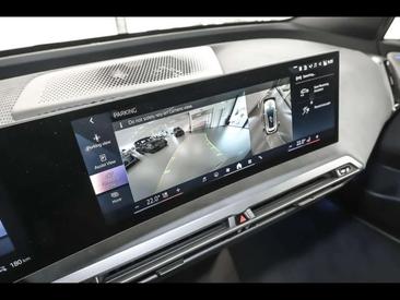BMW IX XDrive60 — photo 9