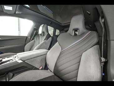 BMW IX XDrive60 — photo 13