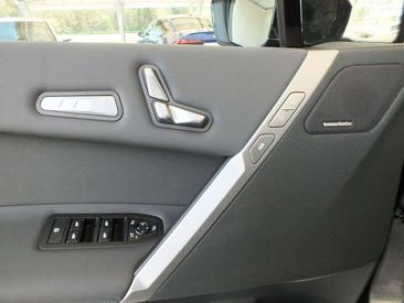 BMW IX XDrive45 — photo 19