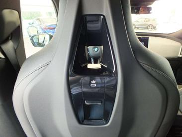 BMW IX XDrive45 — photo 22