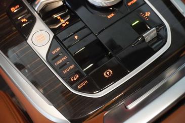 BMW X7 XDrive40i — photo 15